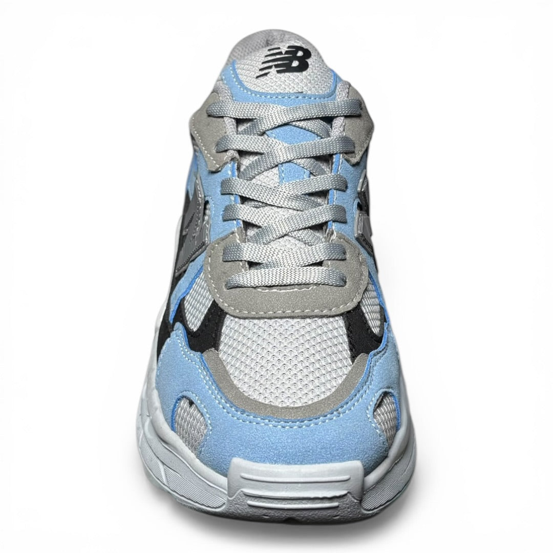 Tenis Unisex New Balance 210 Gris-Plata